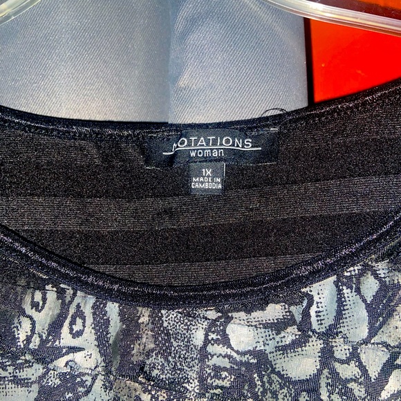 Floral Ruffle blouse - Picture 2 of 4